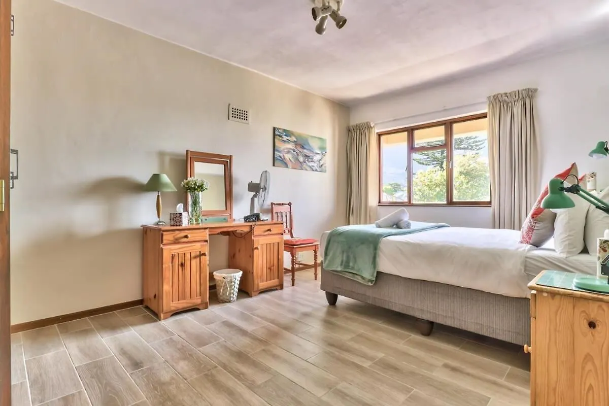 Mountain Views- Family Home, Balcony, Views! Cape Town South Africa