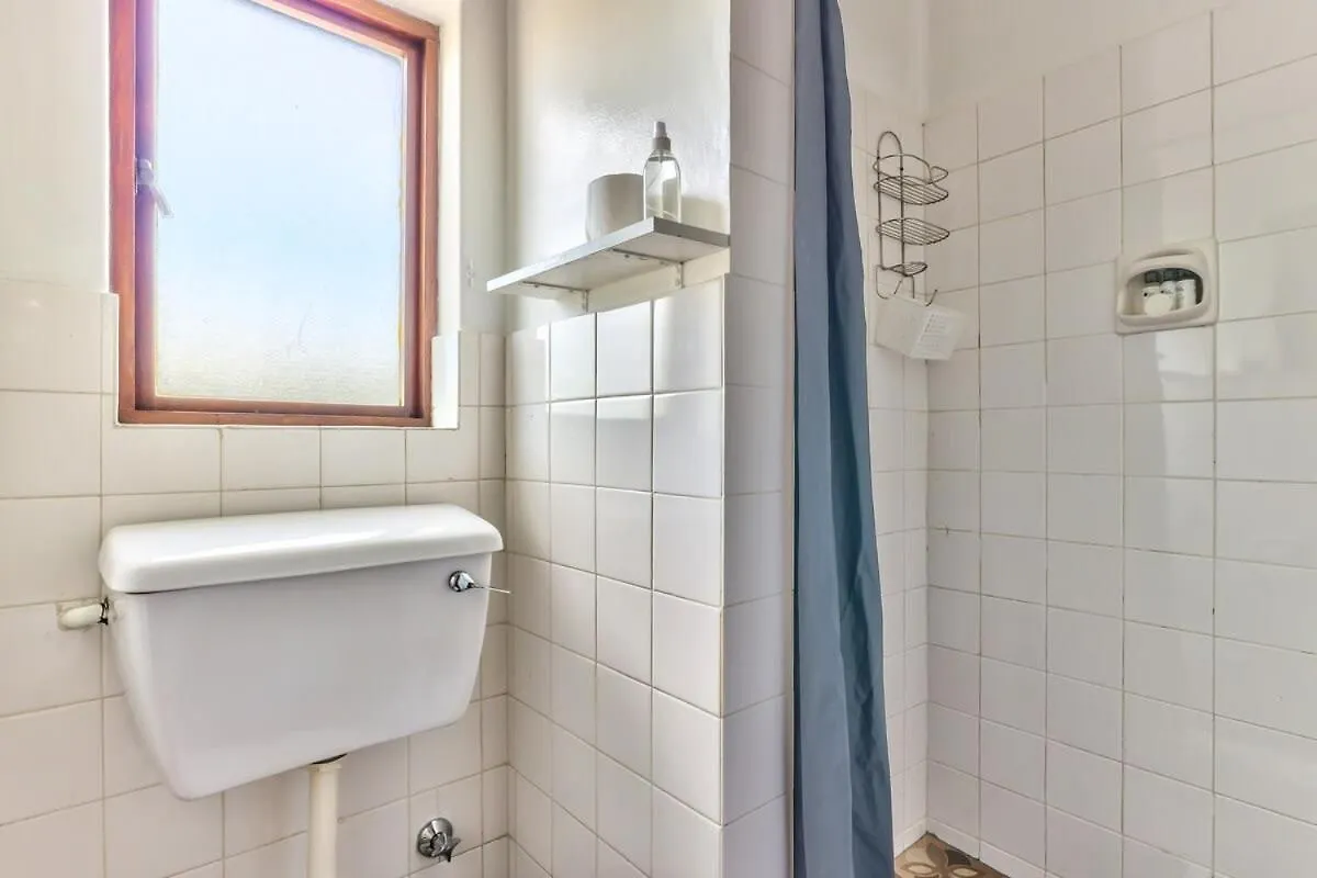 Mountain Views- Family Home, Balcony, Views! Cape Town Apartment