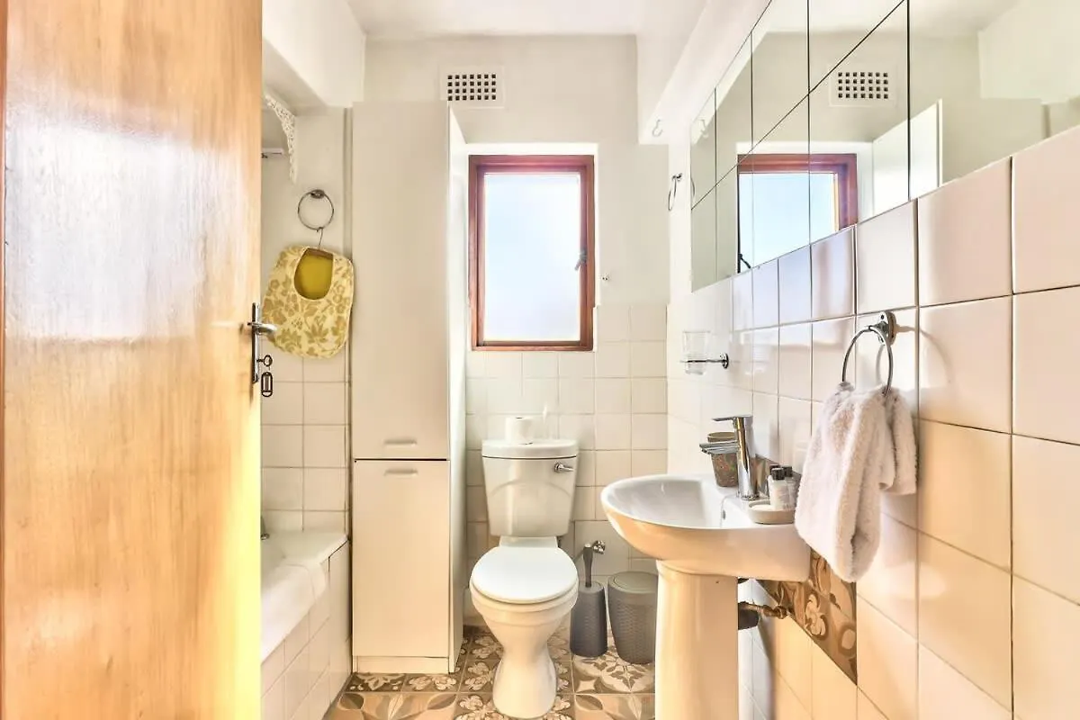 Apartment Mountain Views- Family Home, Balcony, Views! Cape Town South Africa